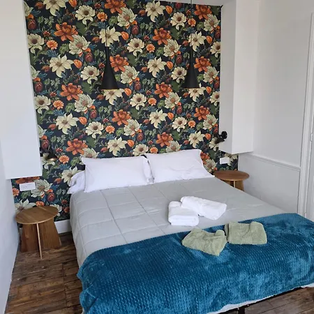 Prázdninový dům De La Cite 30 Personnes Avec Piscine *